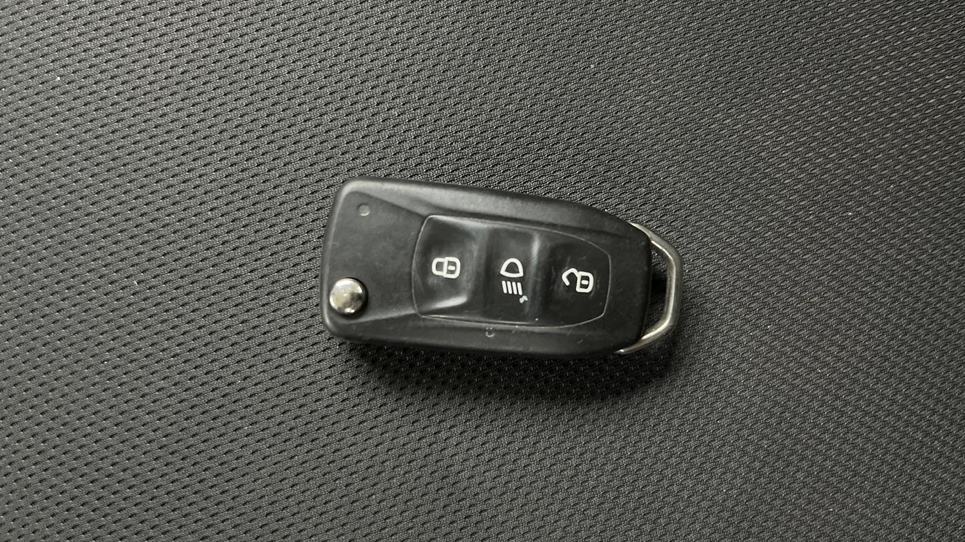 2019 Tata Tiago XZ PLUS PETROL, Petrol, Manual, 76,325 km, Key Close Up