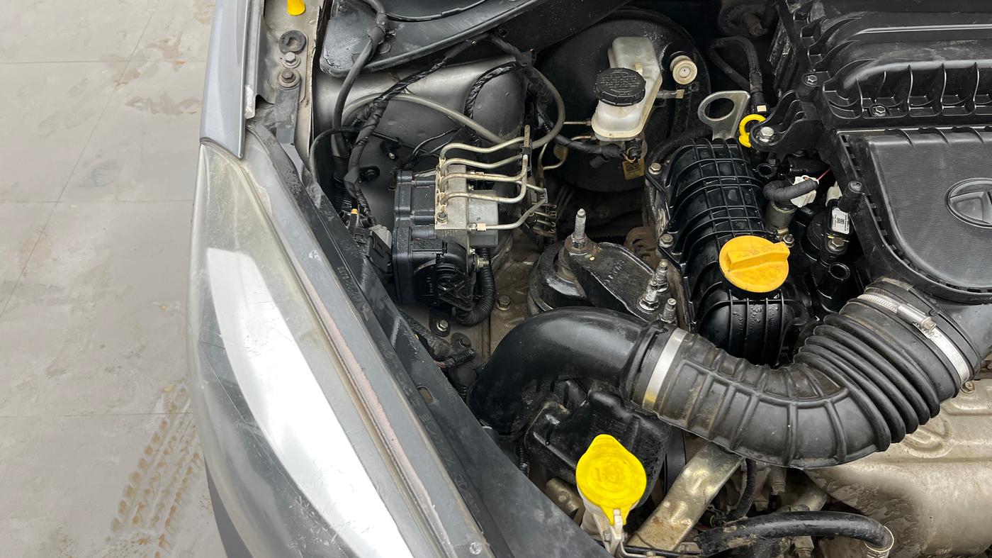 2019 Tata Tiago XZ PLUS PETROL, Petrol, Manual, 76,325 km, Engine View - Right