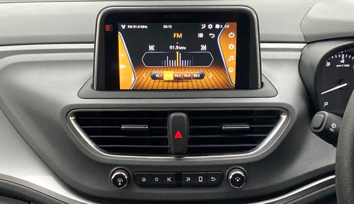 2021 Tata ALTROZ XT 1.5 RTQ, Diesel, Manual, 23,300 km, Infotainment System
