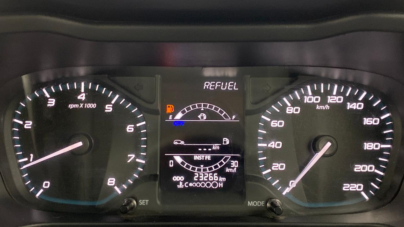 2021 Tata ALTROZ XT 1.5 RTQ, Diesel, Manual, 23,300 km, Odometer Image