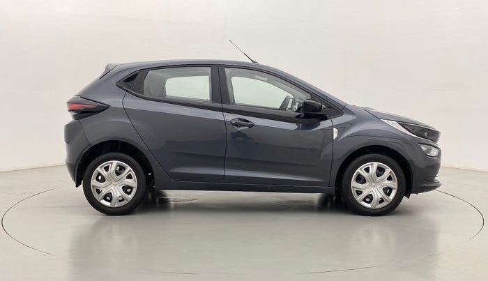 2021 Tata ALTROZ XT 1.5 RTQ, Diesel, Manual, 23,300 km, Right Side View