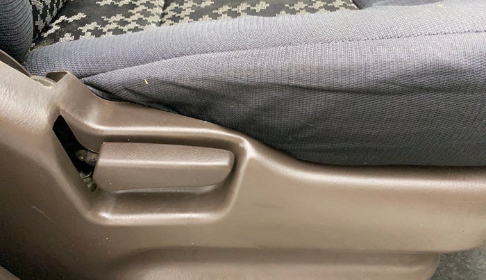 2011 Maruti Zen Estilo VXI, Petrol, Manual, 12,187 km, Driver Side Adjustment Panel