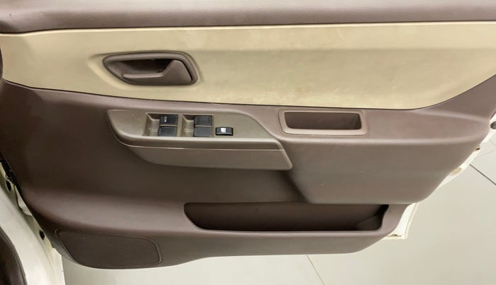 2011 Maruti Zen Estilo VXI, Petrol, Manual, 12,187 km, Driver Side Door Panels Control