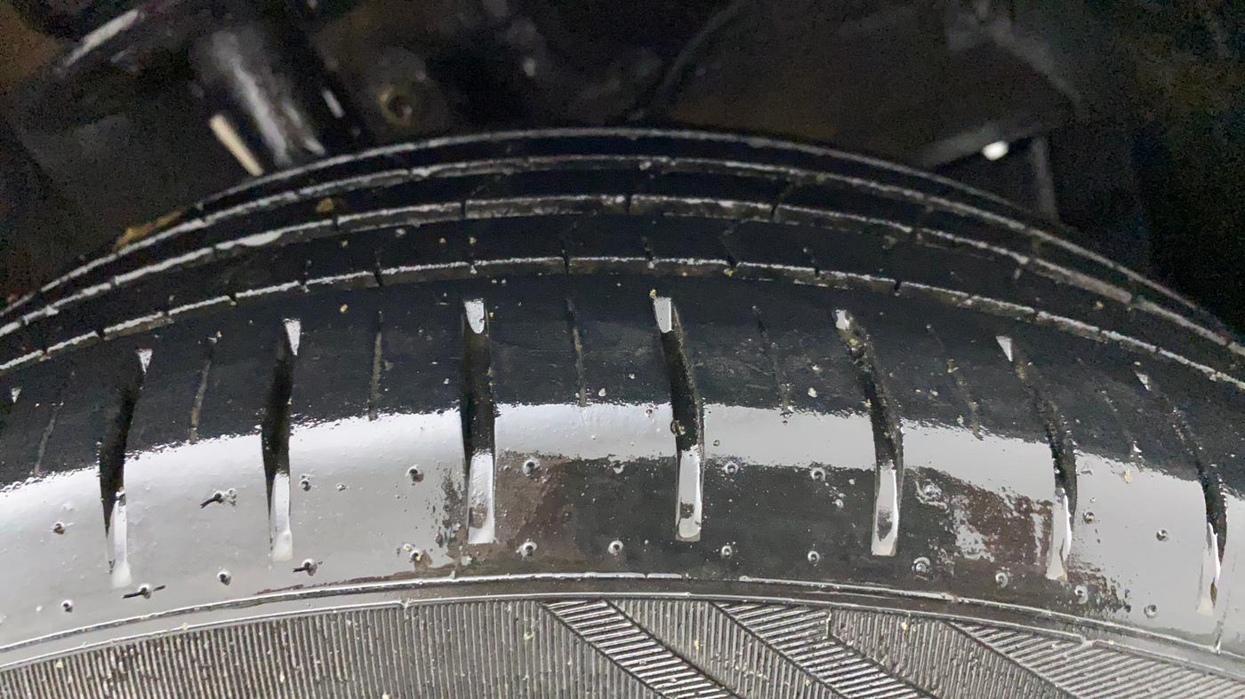 2021 Maruti Baleno ZETA PETROL 1.2, Petrol, Manual, 19,715 km, Right Front Tyre Tread