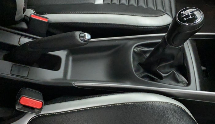 2021 Maruti Baleno ZETA PETROL 1.2, Petrol, Manual, 19,715 km, Gear Lever