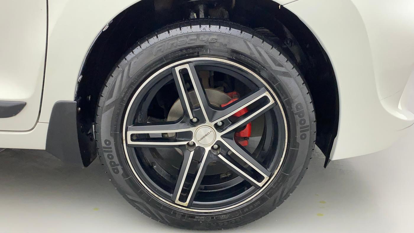 2021 Maruti Baleno ZETA PETROL 1.2, Petrol, Manual, 19,715 km, Right Front Wheel