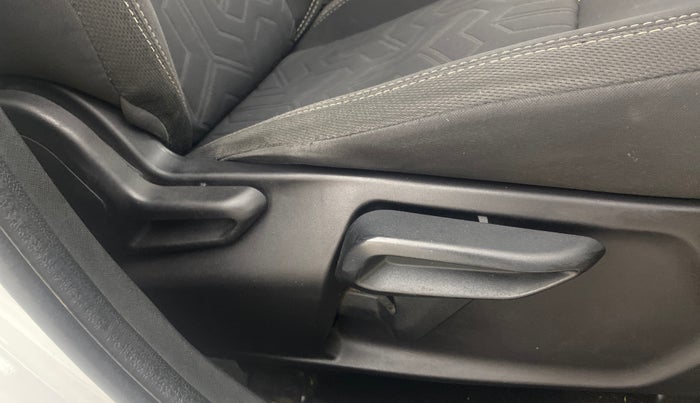 2022 Tata NEXON XZA PLUS DIESEL, Diesel, Automatic, 1,01,841 km, Driver Side Adjustment Panel