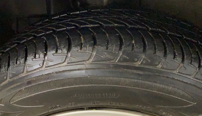 2020 Maruti New Wagon-R VXI (O) 1.0 AMT , Petrol, Automatic, 7,366 km, Left Front Tyre Tread
