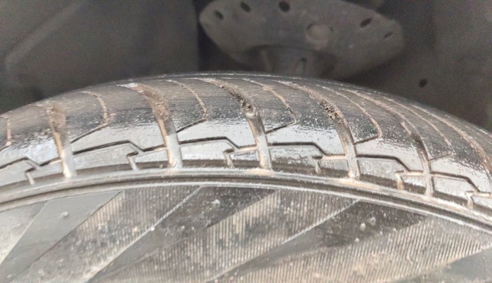 2017 Honda Jazz 1.2L I-VTEC V AT, Petrol, Automatic, 41,676 km, Left Front Tyre Tread