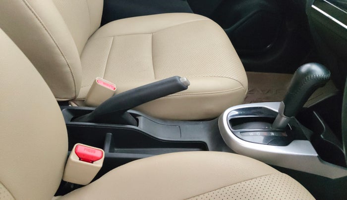 2017 Honda Jazz 1.2L I-VTEC V AT, Petrol, Automatic, 41,676 km, Gear Lever