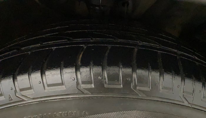 2018 Hyundai Creta SX (O) 1.6 PETROL, Petrol, Manual, 50,899 km, Right Front Tyre Tread