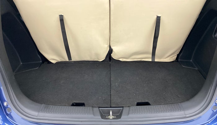 2020 Maruti XL6 ALPHA SHVS  MT, Petrol, Manual, 9,930 km, Boot Inside