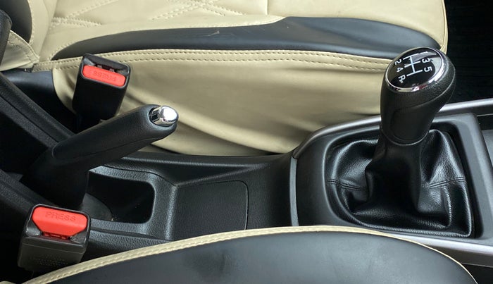 2020 Maruti XL6 ALPHA SHVS  MT, Petrol, Manual, 9,930 km, Gear Lever