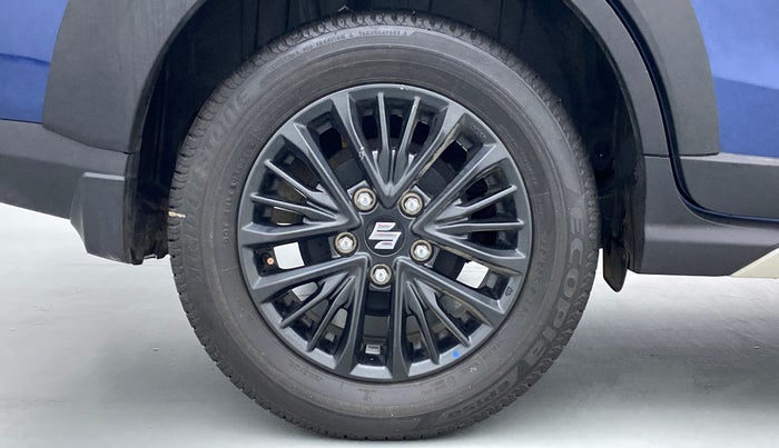 2020 Maruti XL6 ALPHA SHVS  MT, Petrol, Manual, 9,930 km, Right Rear Wheel