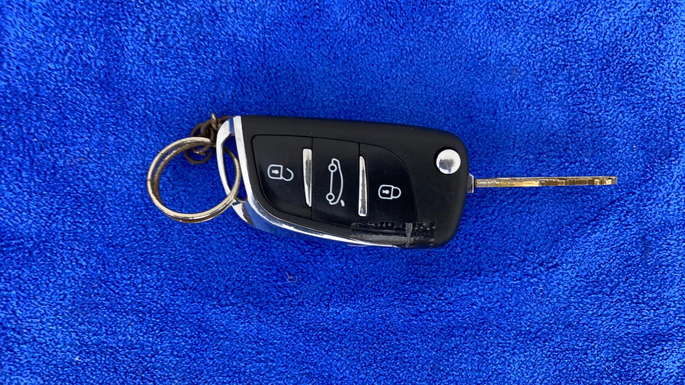 2016 Maruti Celerio VXI AMT, Petrol, Automatic, 65,511 km, Key Close Up