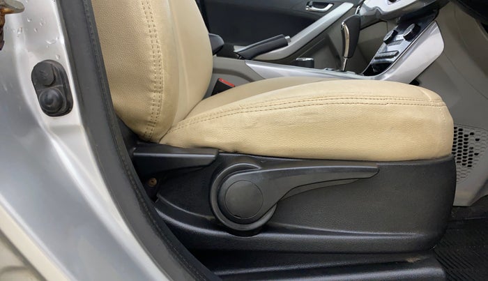 2018 Tata NEXON XZA PLUS PETROL, Petrol, Automatic, 45,315 km, Driver Side Adjustment Panel