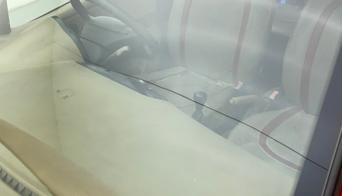 2010 Hyundai i10 MAGNA 1.2, Petrol, Manual, 99,873 km, Front windshield - Minor spot on windshield