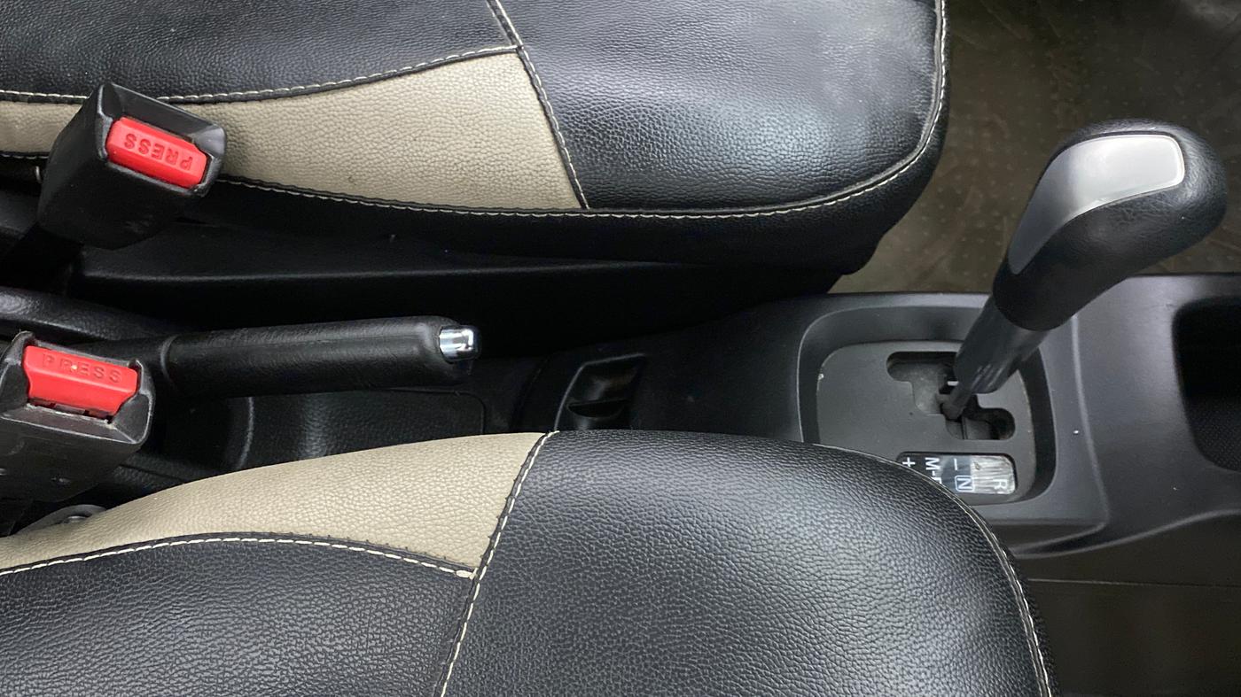 2018 Maruti Wagon R 1.0 VXI AMT, Petrol, Automatic, 40,765 km, Gear Lever