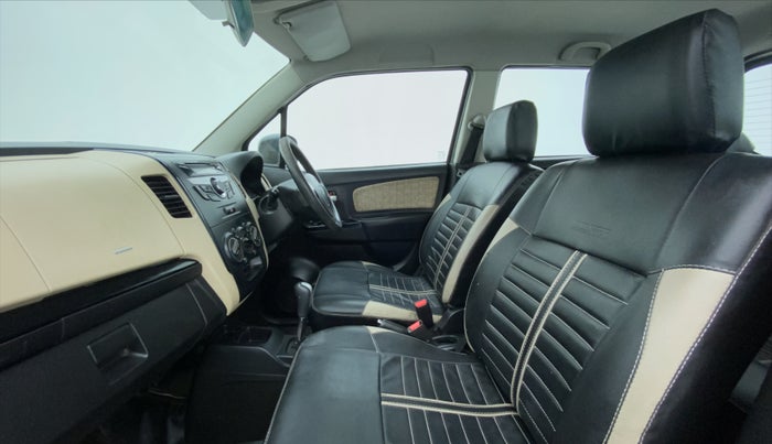 2018 Maruti Wagon R 1.0 VXI AMT, Petrol, Automatic, 40,765 km, Right Side Front Door Cabin