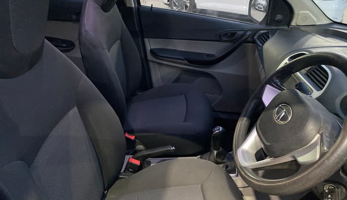 2017 Tata Tiago XM PETROL, Petrol, Manual, 67,995 km, Driver Side Door Panels Control