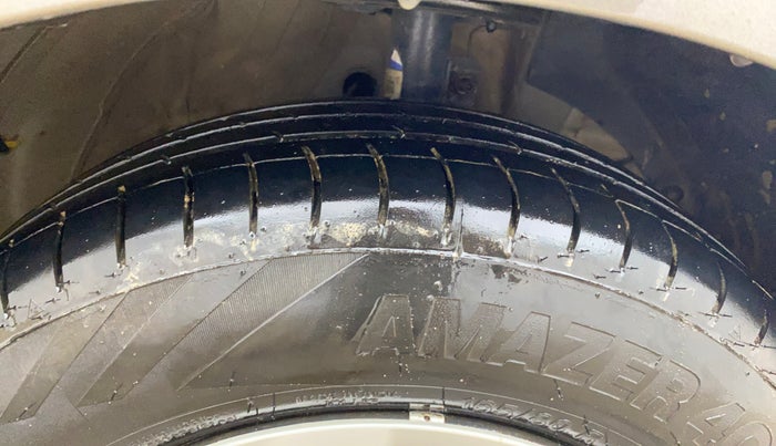 2022 Maruti Swift VXI, Petrol, Manual, 59,406 km, Right Front Tyre Tread