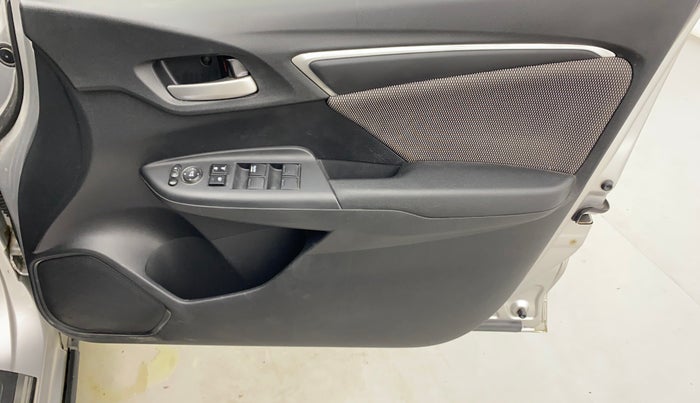 2019 Honda WR-V 1.2L I-VTEC VX MT, Petrol, Manual, 87,222 km, Driver Side Door Panels Control