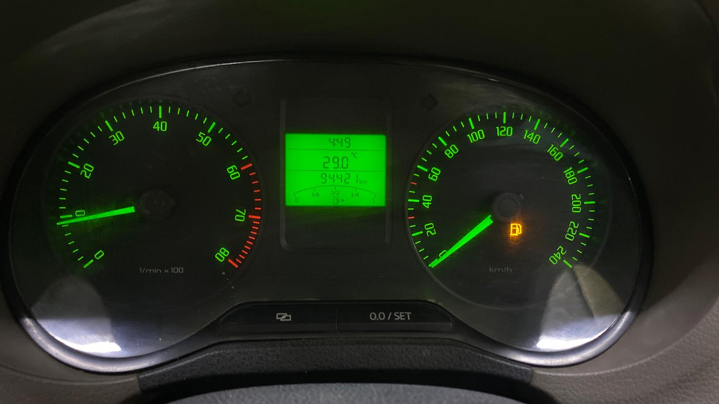 2014 Skoda Rapid 1.6 MPI ACTIVE, Petrol, Manual, 94,421 km, Odometer Image
