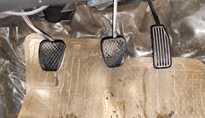 2015 Honda Mobilio 1.5L I-VTEC S, Petrol, Manual, 69,638 km, Pedals