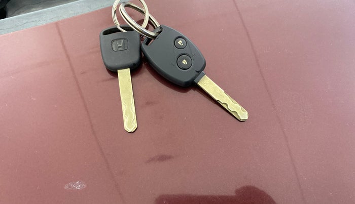 2015 Honda Mobilio 1.5L I-VTEC S, Petrol, Manual, 69,638 km, Key Close Up