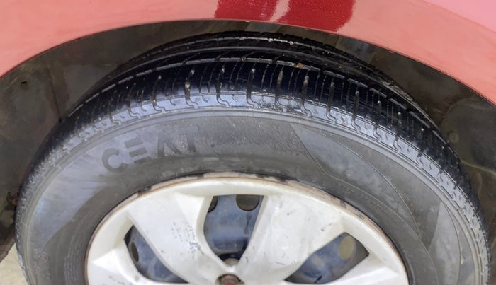 2015 Honda Mobilio 1.5L I-VTEC S, Petrol, Manual, 69,638 km, Left Rear Tyre Tread