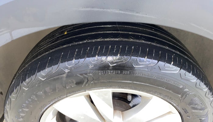 2021 Skoda KUSHAQ AMBITION 1.0L TSI MT, Petrol, Manual, 47,872 km, Left Front Tyre Tread