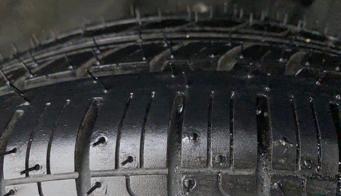 2017 Datsun Go ANNIVERSARY EDITION, Petrol, Manual, 6,282 km, Right Front Tyre Tread