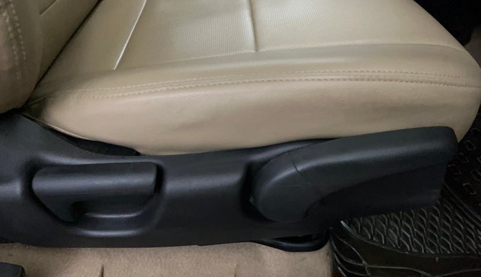 2018 Honda City 1.5L I-VTEC V MT, Petrol, Manual, 26,527 km, Driver Side Adjustment Panel