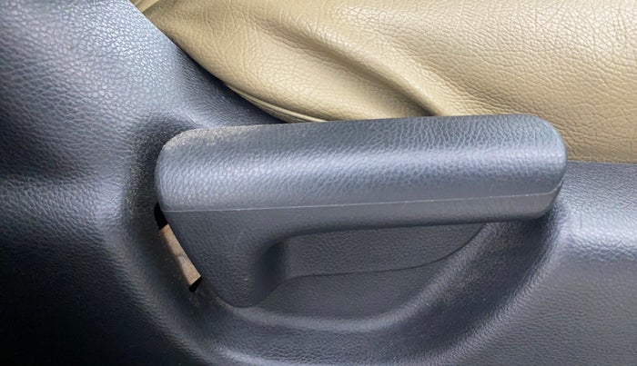 2016 Honda Jazz 1.2L I-VTEC V AT, Petrol, Automatic, 43,019 km, Driver Side Adjustment Panel