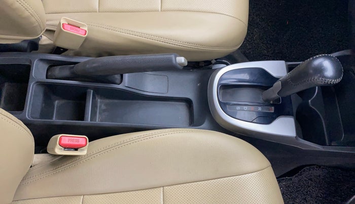 2016 Honda Jazz 1.2L I-VTEC V AT, Petrol, Automatic, 43,019 km, Gear Lever