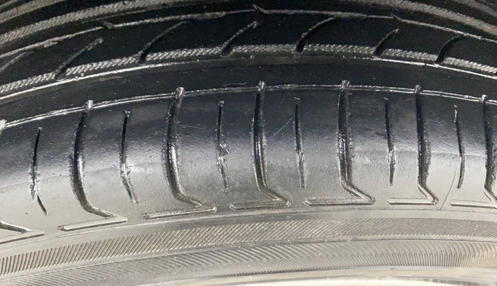 2016 Honda Jazz 1.2L I-VTEC V AT, Petrol, Automatic, 43,019 km, Left Front Tyre Tread