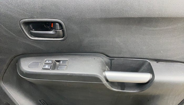 2023 Maruti IGNIS SIGMA 1.2, Petrol, Manual, 65,295 km, Driver Side Door Panels Control
