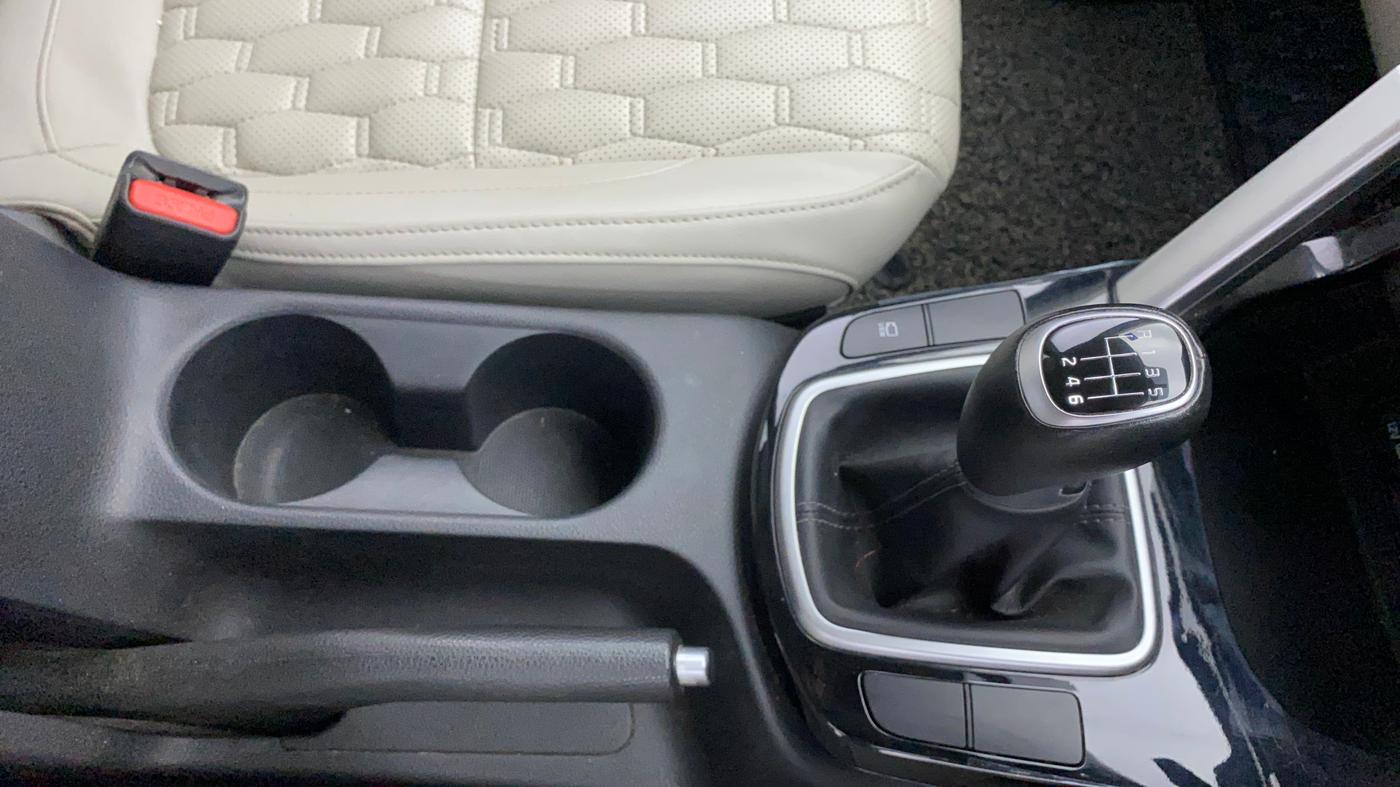2022 KIA SELTOS HTX 1.5 PETROL, Petrol, Manual, 43,182 km, Gear Lever