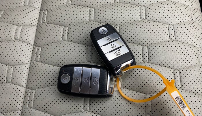 2022 KIA SELTOS HTX 1.5 PETROL, Petrol, Manual, 44,370 km, Key Close Up