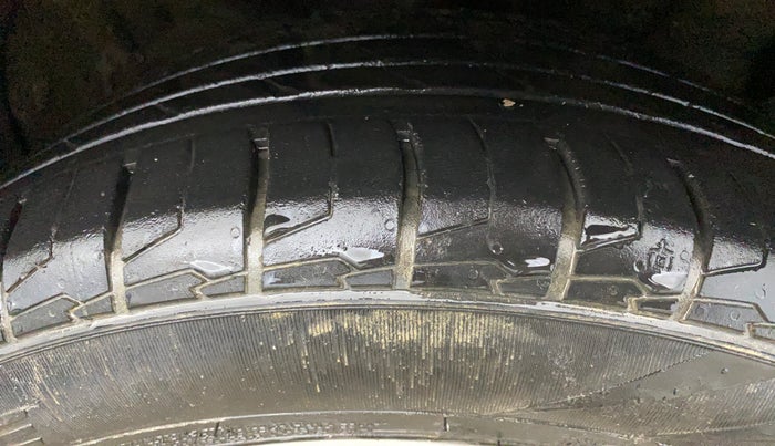 2022 KIA SELTOS HTX 1.5 PETROL, Petrol, Manual, 44,370 km, Right Front Tyre Tread