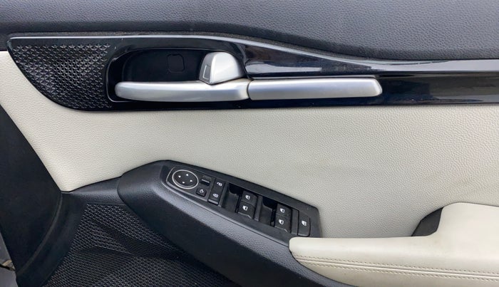 2022 KIA SELTOS HTX 1.5 PETROL, Petrol, Manual, 44,370 km, Driver Side Door Panels Control