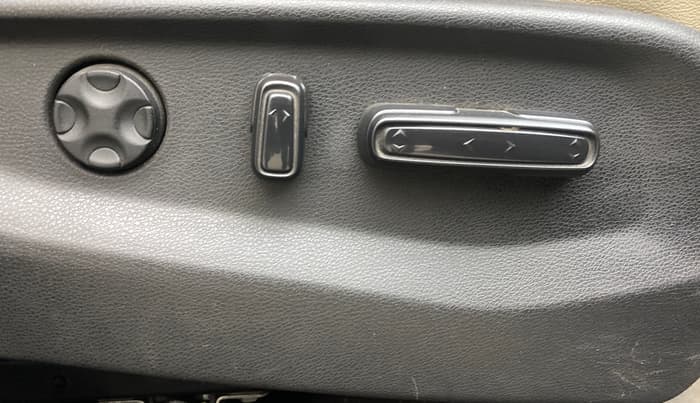 2019 Honda CRV 2.0L I-VTEC 2WD CVT, Petrol, Automatic, 50,960 km, Driver Side Adjustment Panel