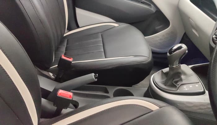 2023 Hyundai GRAND I10 NIOS SPORTZ AMT 1.2 KAPPA VTVT, Petrol, Automatic, 35,202 km, Gear Lever