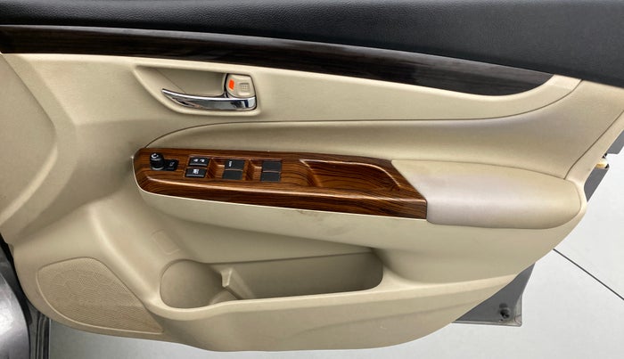 2018 Maruti Ciaz ZETA 1.4 VVT AMT, Petrol, Automatic, 40,111 km, Driver Side Door Panels Control