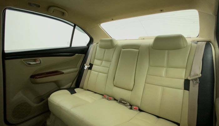 2018 Maruti Ciaz ZETA 1.4 VVT AMT, Petrol, Automatic, 40,111 km, Right Side Rear Door Cabin