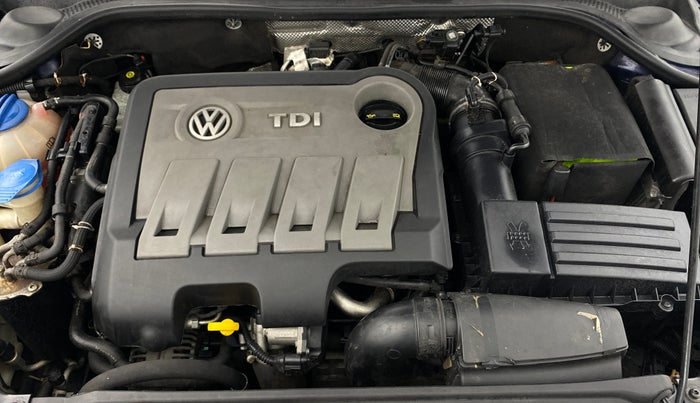 2014 Volkswagen Jetta HIGHLINE TDI, Diesel, Manual, 70,639 km, Engine View