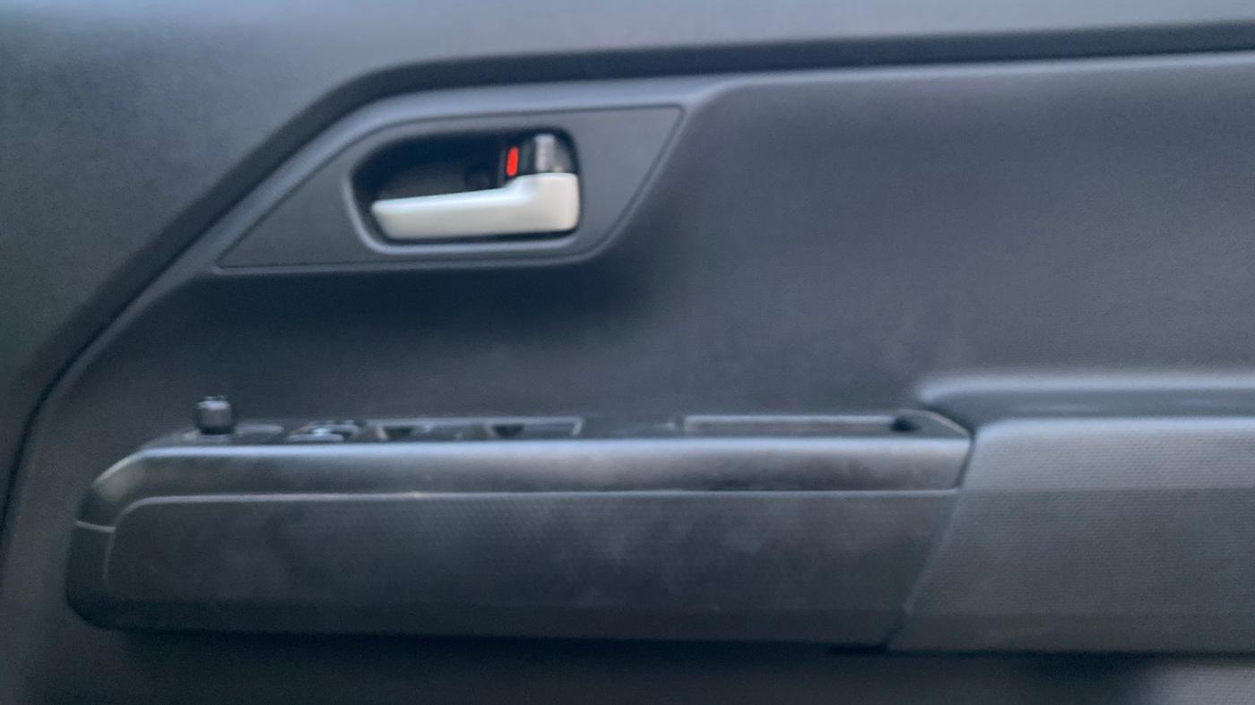 2019 Maruti New Wagon-R VXI 1.2, Petrol, Manual, 76,392 km, Driver Side Door Panels Control