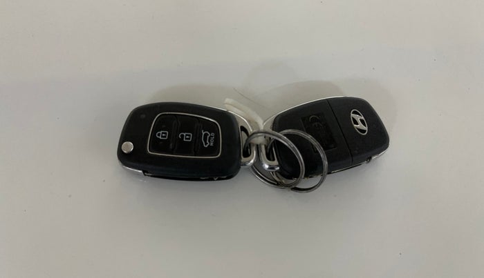 2016 Hyundai i20 Active 1.2 S, Petrol, Manual, 53,799 km, Key Close Up