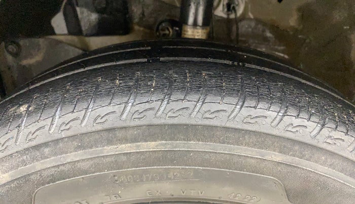 2019 Honda Amaze 1.2L I-VTEC S, Petrol, Manual, 1,30,770 km, Left Front Tyre Tread