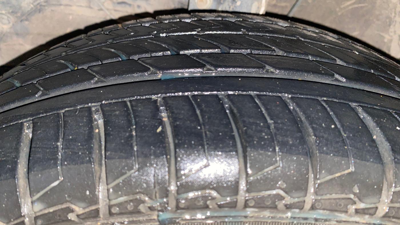 2019 Maruti Baleno ALPHA PETROL 1.2, Petrol, Manual, 93,879 km, Left Front Tyre Tread